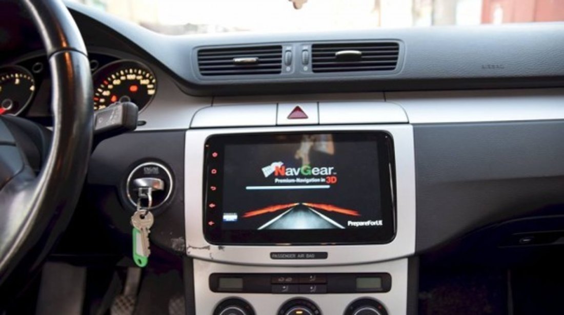 NAVIGATIE CARPAD CMP8001  ANDROID 4.4.4 DEDICATA VW AMAROK 2010-2015 8'' CAPACITIV 16GB WIFI WAZE