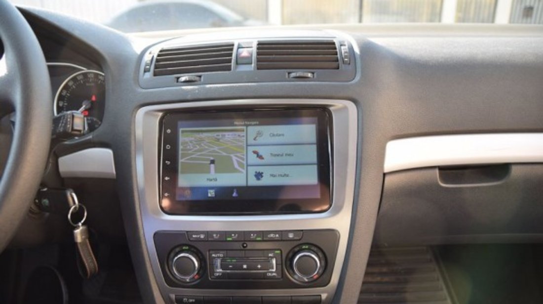 NAVIGATIE CARPAD CMP8001  ANDROID 4.4.4 DEDICATA VW AMAROK 2010-2015 8'' CAPACITIV 16GB WIFI WAZE