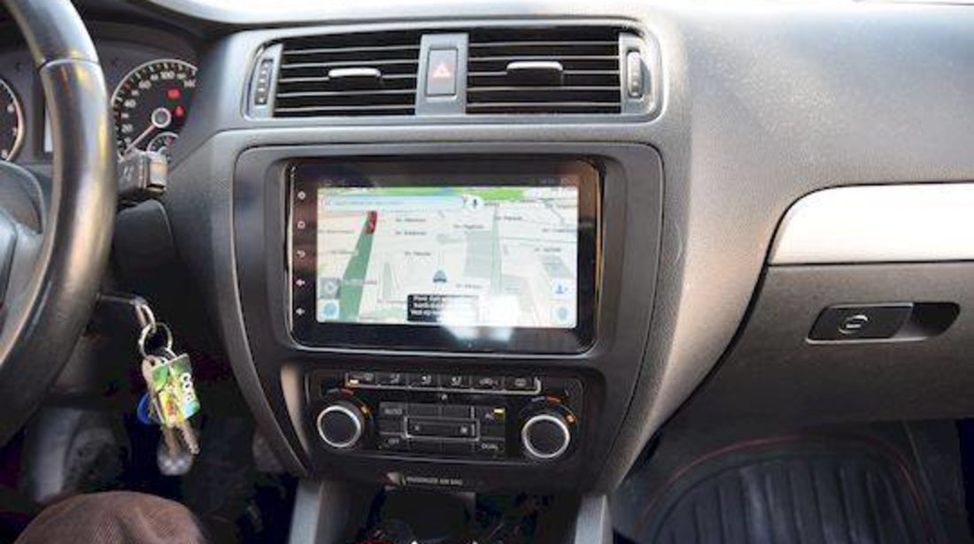 NAVIGATIE CARPAD CU ANDROID DEDICATA VW SKODA SEAT ECRAN 8'' CAPACITIV 16GB INTERNET 3G WIFI WAZE