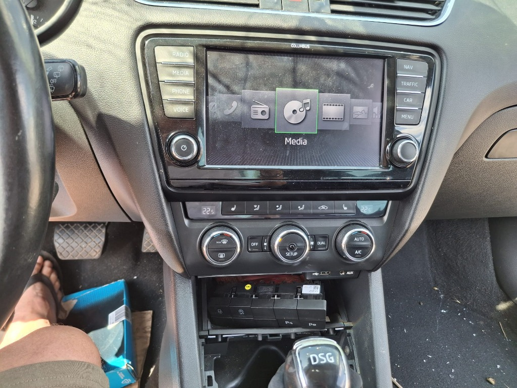Navigatie completa 5E0919606 / 5E0035020 Skoda Octavia III Combi (5E5) 1.6 TDI 90 cai
