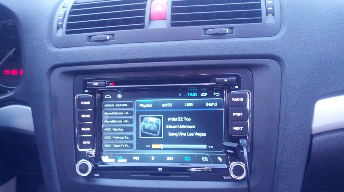 NAVIGATIE CU ANDROID DEDICATA VW Amarok EDOTEC EDT-G305 INTERNET 3G WIFI WAZE DVR DVD