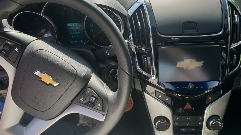 NAVIGATIE DEDICATA CHEVROLET CRUZE 2013 EDOTEC EDT-C261 PLATFORMA S100 DVD GPS CARKIT DVR