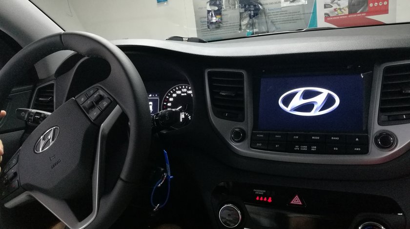 NAVIGATIE DEDICATA HYUNDAI TUCSON IX35 2016 WITSON W2-E8273Y PLATFORMA C36 ECRAN CAPACITIV MIRORLINK