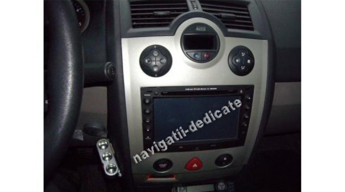 Navigatie Dedicata RENAULT MEGANE DVD GPS Auto CARKIT NAVD- 8110