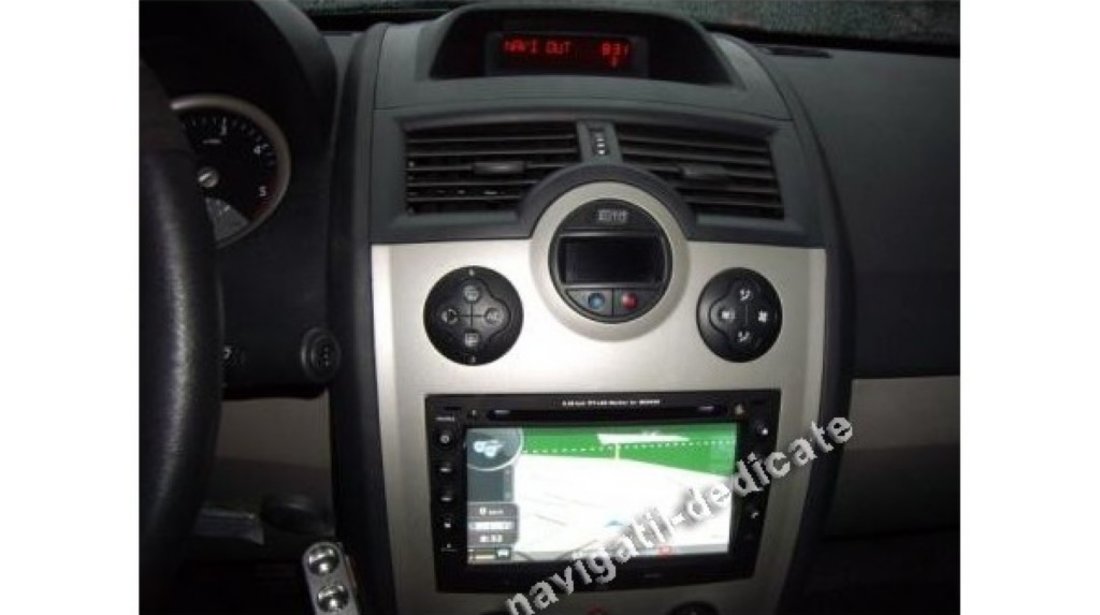 Navigatie Dedicata RENAULT MEGANE DVD GPS Auto CARKIT NAVD- 8110