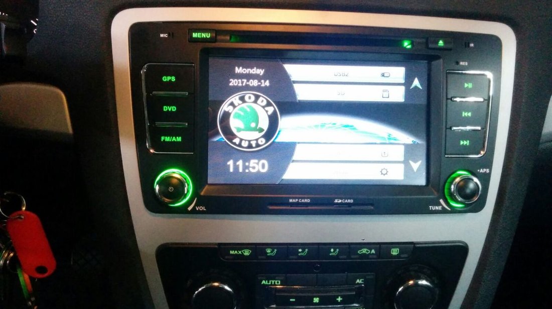 NAVIGATIE DEDICATA SKODA OCTAVIA 2 XTRONS PF710TSS MENIURI OEM DVD GPS CARKIT FARA RAMA ADAPTOARE!