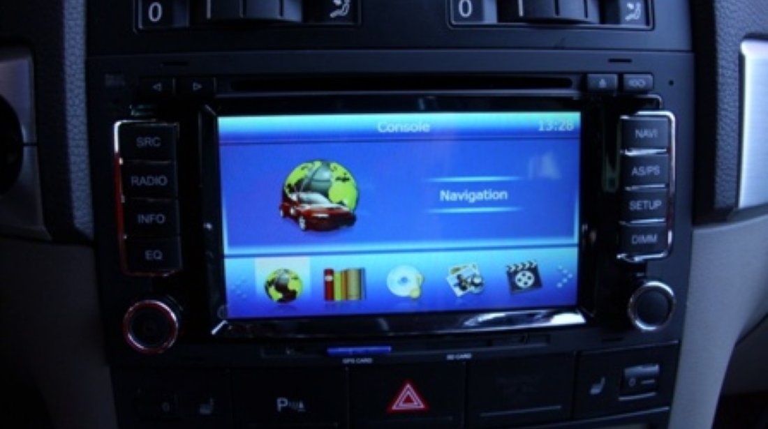 NAVIGATIE DEDICATA VW TOUAREG MULTIVAN DVD GPS CAR KIT USB SD