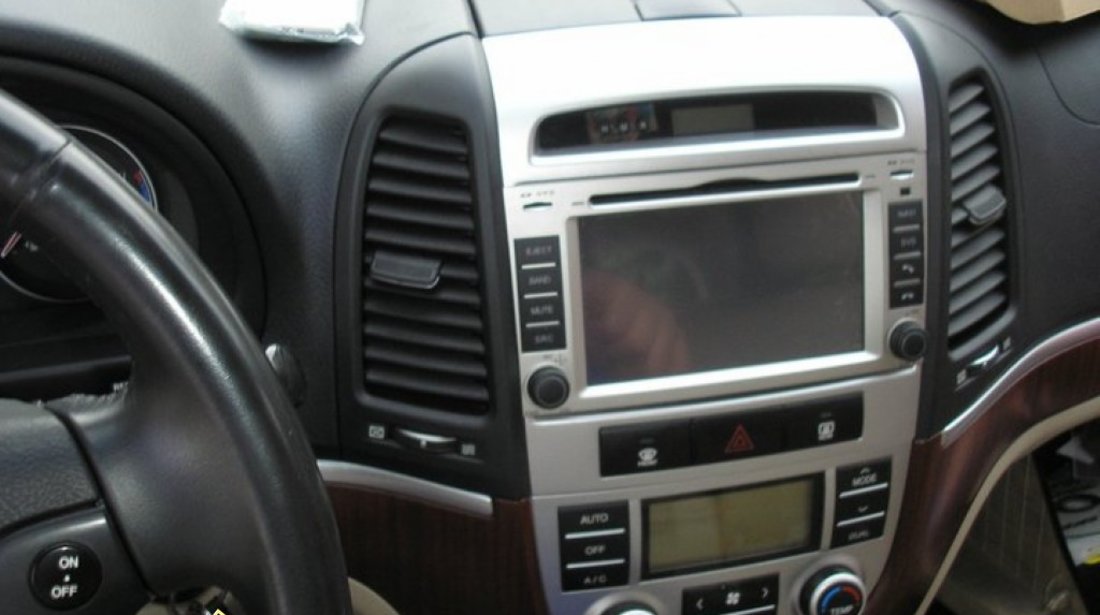 Navigatie Hyundai Santa Fe DVD GPS CARKIT INTERNET NAVD 8908