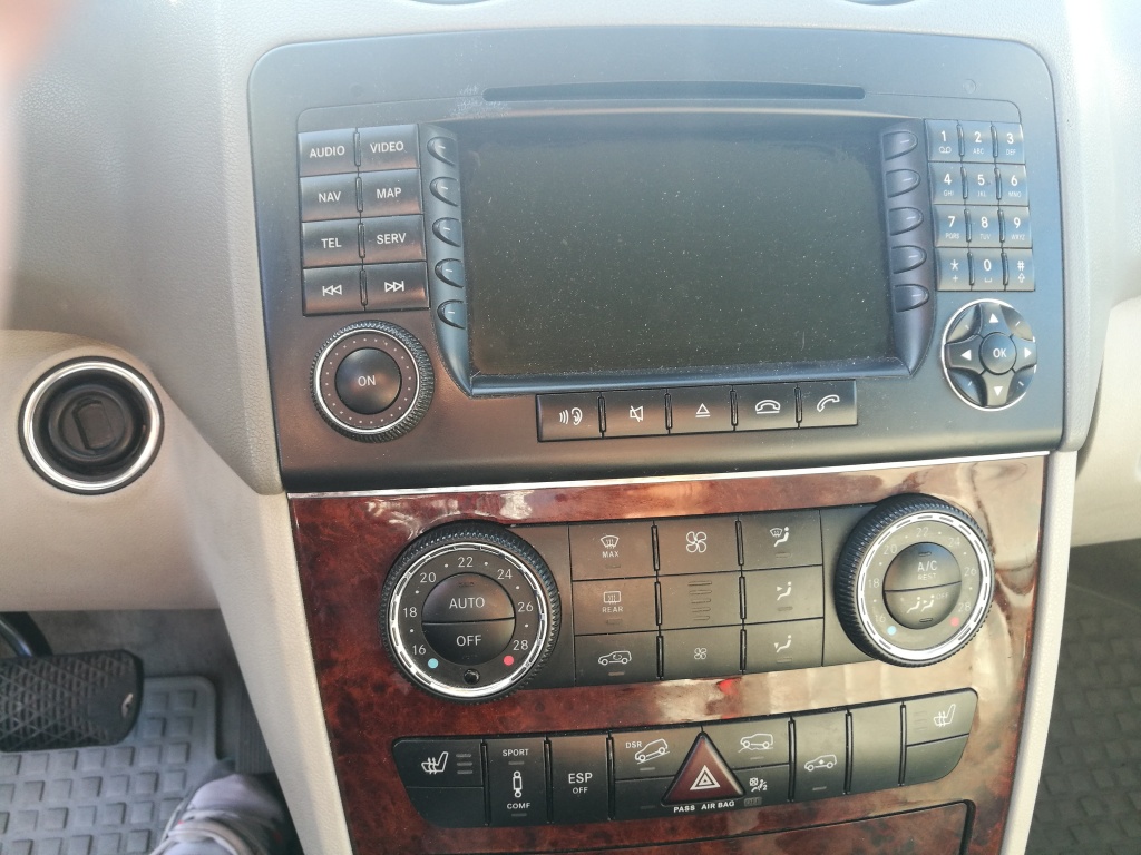 Navigatie mare Mercedes ML 350 W164