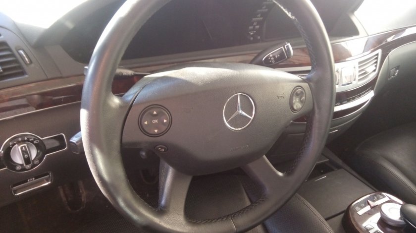 Navigatie Mercedes S320,S350,S420,S500 W221 2008