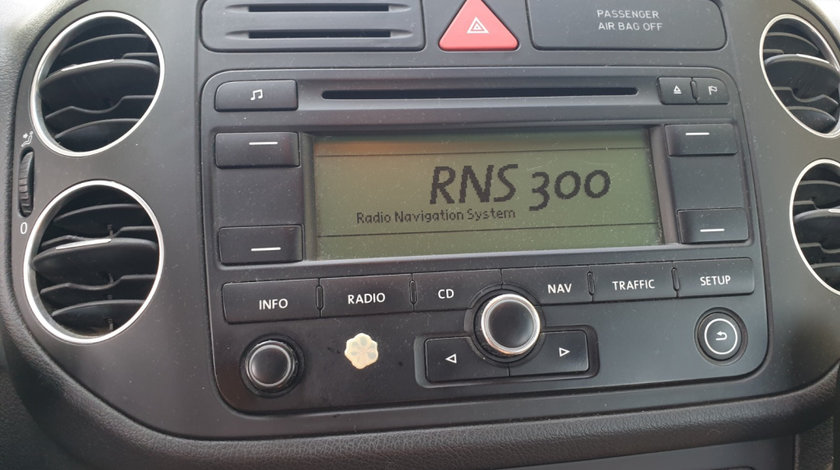 Navigatie Radio CD Player RNS300 Volkswagen Golf 5 Plus 2004 - 2008 [C1442]