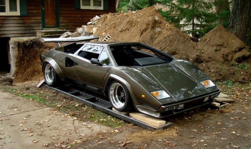 Nebun dupa Lamborghini: si-a facut propriul Countach in subsolul casei