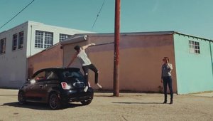 Nebunie parkour cu un Fiat 500 Abarth