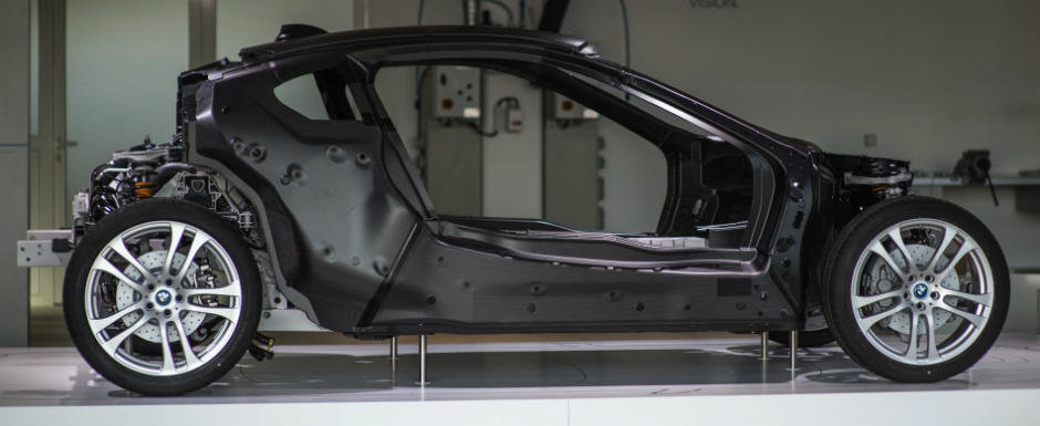 Nemtii de la BMW au gasit solutia. Mai putina fibra de carbon va insemna mai mult profit Nemtii de la BMW au gasit solutia. Mai putina fibra de carbon va insemna mai mult profit
