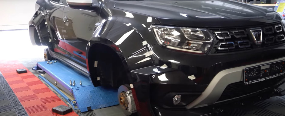 Nemtii s-au apucat de tunat Dacia Duster. Noi fotografii oficiale au fost publicate chiar acum Nemtii s-au apucat de tunat Dacia Duster. Noi fotografii oficiale au fost publicate chiar acum