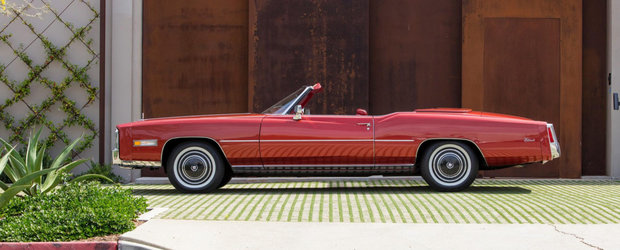 Nemtii se uitau la ea ca la un OZN. Masina din 1976 are o lungime de 5.7 metri, motor de 8.2 litri si scaune cu actionare electrica