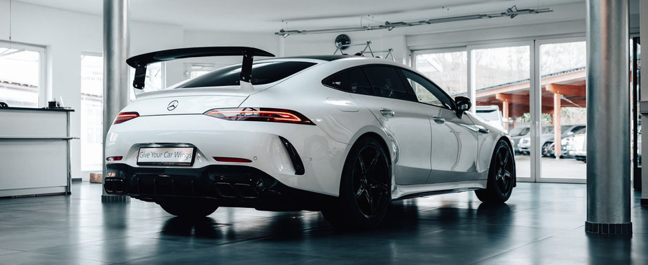 Nemtii si-au facut de cap cu primul Mercedes-AMG GT 63 S din istorie. Super-sedanul cu motor V8 si alura de fastback ofera acum mai multa putere chiar si decat un Lamborghini Aventador Nemtii si-au facut de cap cu primul Mercedes-AMG GT 63 S din istorie. Super-sedanul cu motor V8 si alura de fastback ofera acum mai multa putere chiar si decat un Lamborghini Aventador