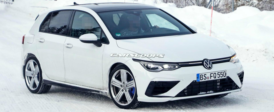 Nici nu s-au mai chinuit sa-l camufleze. Acum toata lumea stie cum arata noul VW Golf R Nici nu s-au mai chinuit sa-l camufleze. Acum toata lumea stie cum arata noul VW Golf R