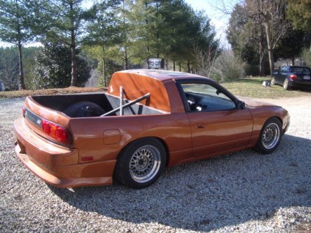 Nissan 240SX transformat in pick-up