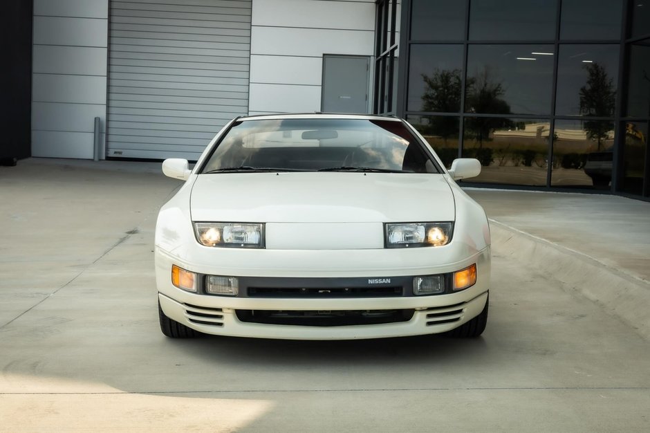 Nissan 300ZX cu 10.024 de kilometri la bord