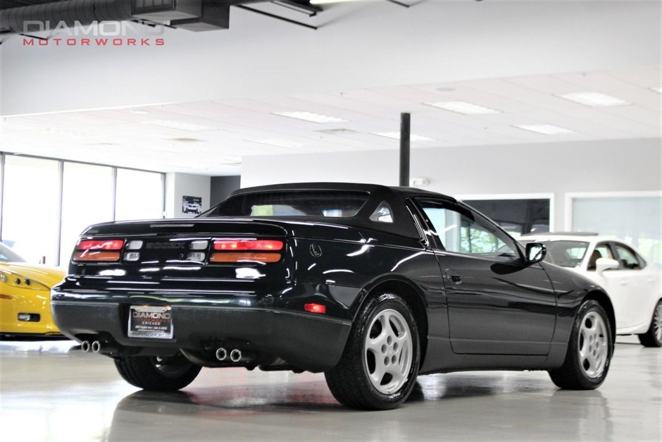 Nissan 300ZX cu 1830 de mile