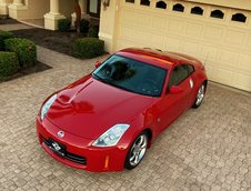 Nissan 350Z cu 3.440 de kilometri la bord