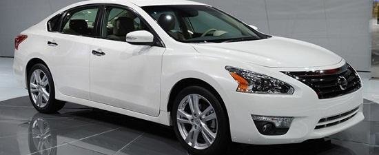 Nissan a amanat dezvoltarea Altima pentru a se inspira de la Hyundai Nissan a amanat dezvoltarea Altima pentru a se inspira de la Hyundai