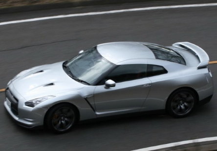 Nissan GT-R a Nissan GT-R a