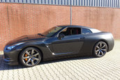 Nissan GT-R cu 1400 CP sub capota