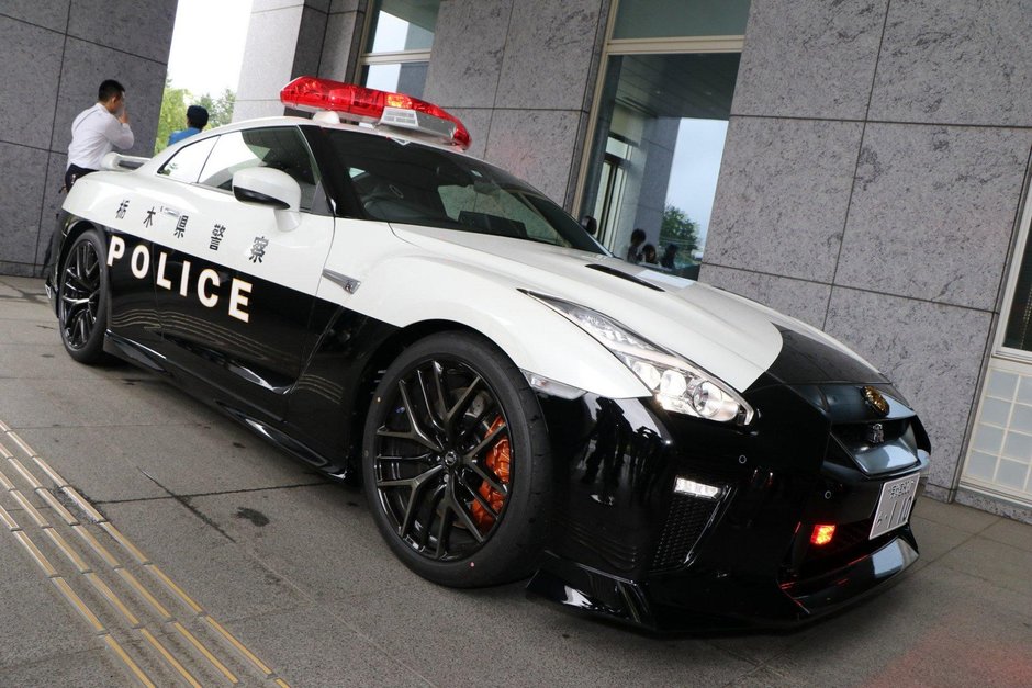 Nissan GT-R de politie