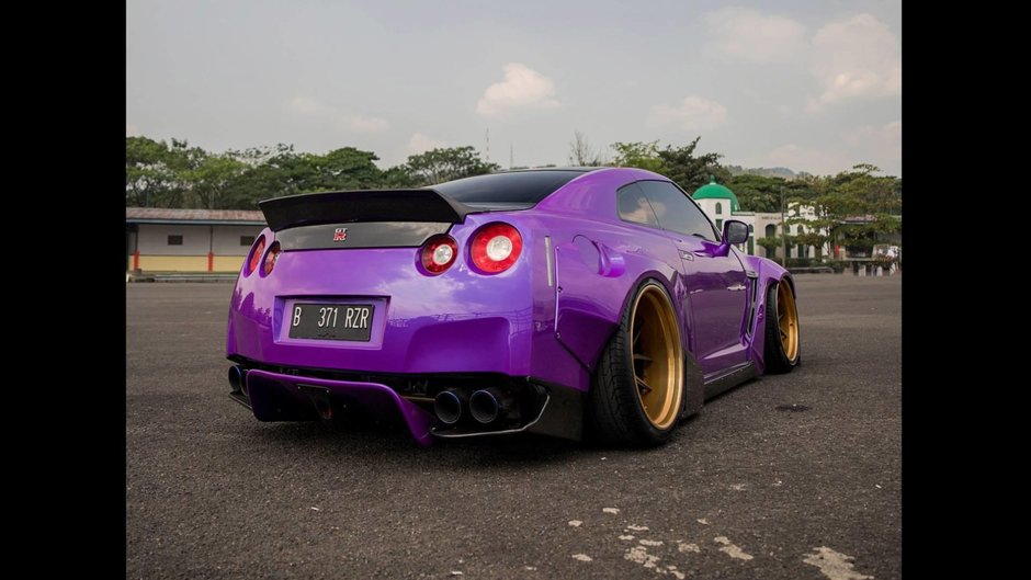 Nissan GT-R Rocket Bunny