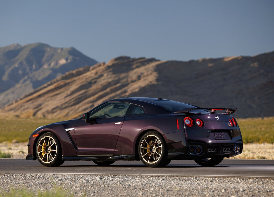 Nissan GT-R T-spec Takumi Edition