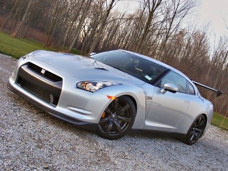 Nissan GT-R Track Animal by Switzer - Godzilla intra la dieta Nissan GT-R Track Animal by Switzer - Godzilla intra la dieta