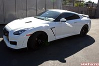 Nissan GT-R tunat de Vivid Racing