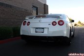 Nissan GT-R tunat de Vivid Racing
