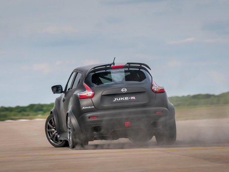 Nissan Juke-R 2.0