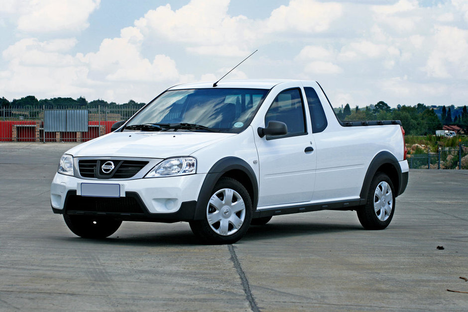 Nissan NP200 Loaded este un Logan pick-up tunat in Africa de Sud