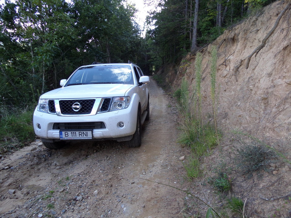 Nissan Pathfinder - 2000 km