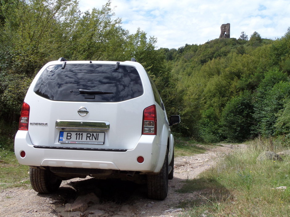 Nissan Pathfinder - 2000 km