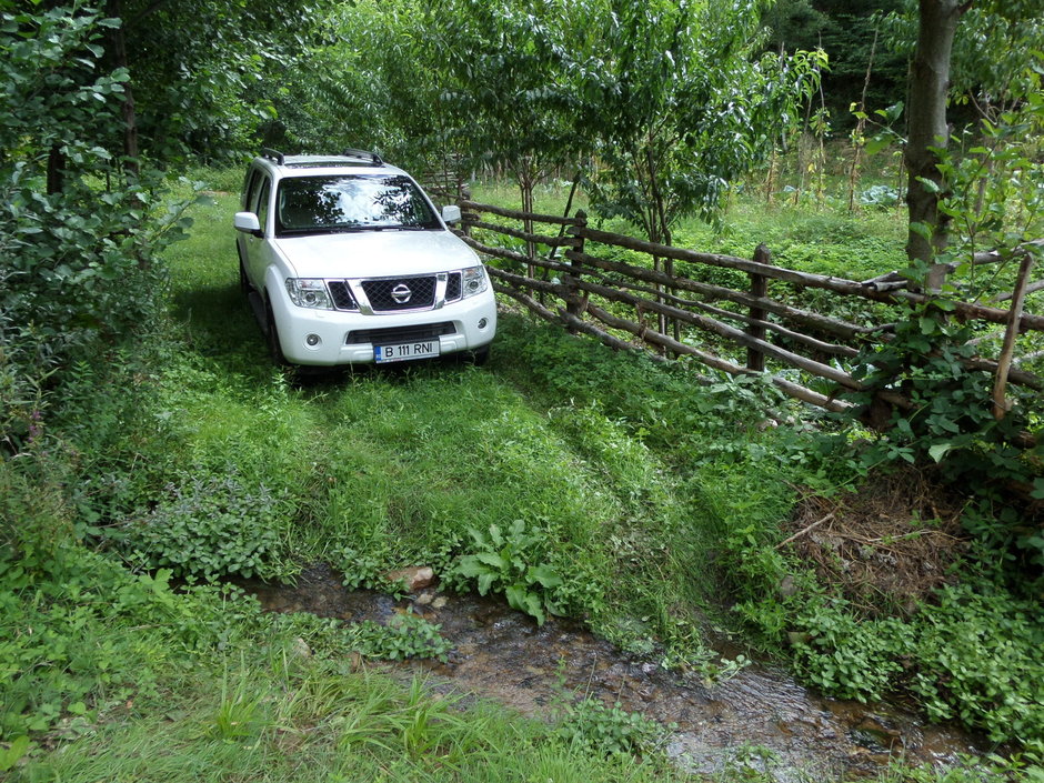 Nissan Pathfinder - 2000 km