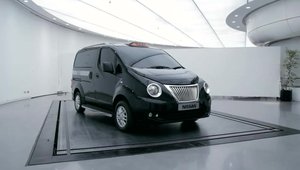 Nissan prezinta noul taxi londonez, NV200
