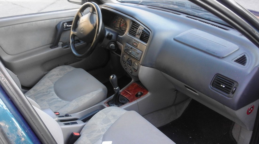 Nissan Primera 1800 1999