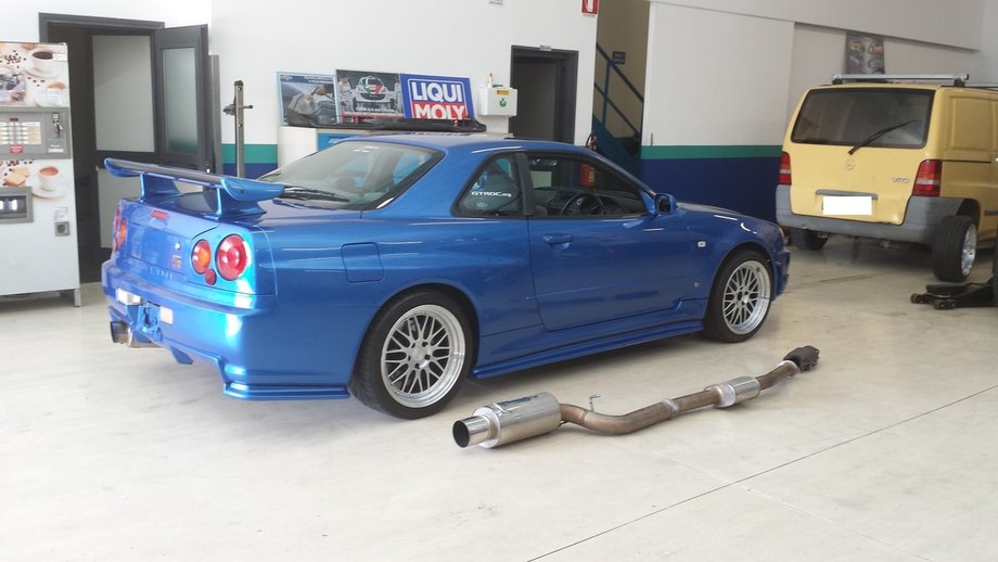 Nissan Skyline GT-R