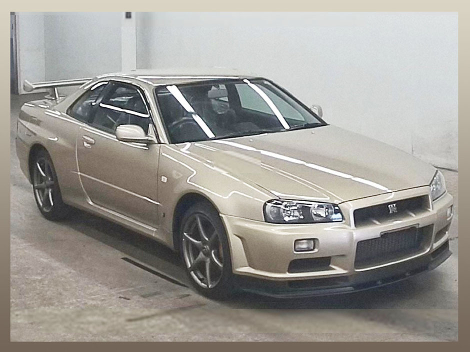 Nissan Skyline R34 GT-R M-Spec cu 372 de kilometri