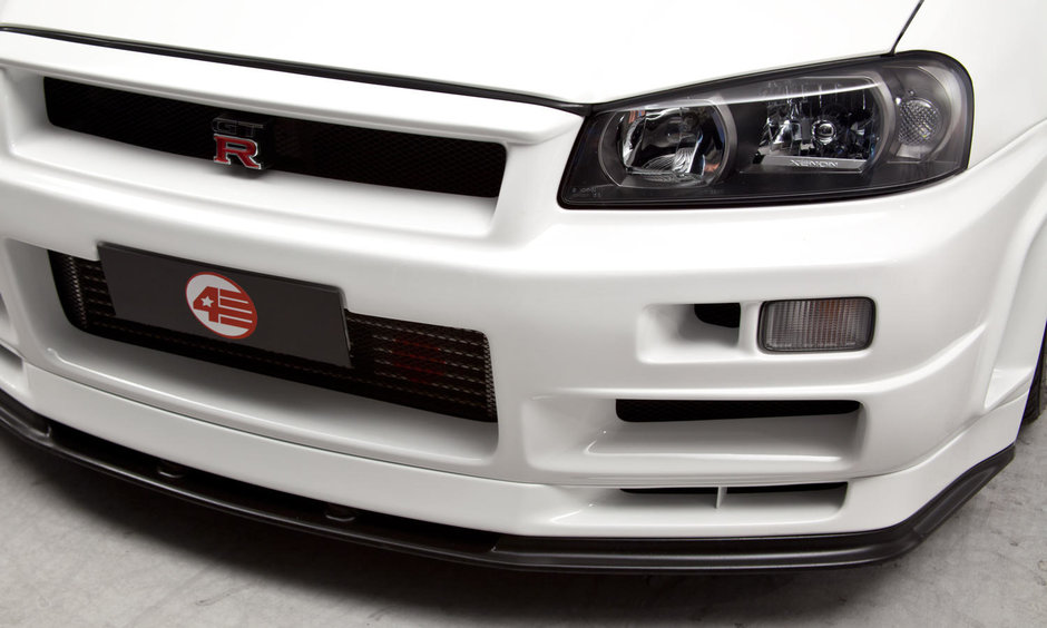 Nissan Skyline R34 GT-R V-Spec II Nur Nismo R-Tune