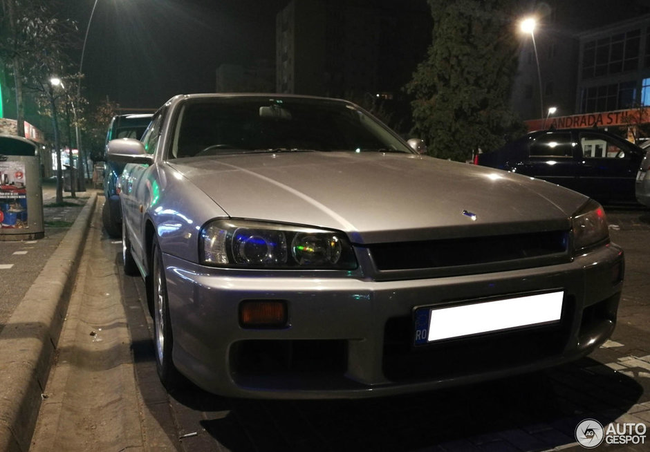 Nissan Skyline R34 Sedan in Romania