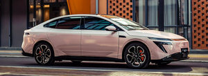 Nissan vrea sa te faca sa uiti de Tesla Model S si lanseaza pe piata un coupe cu patru usi si pret de Logan