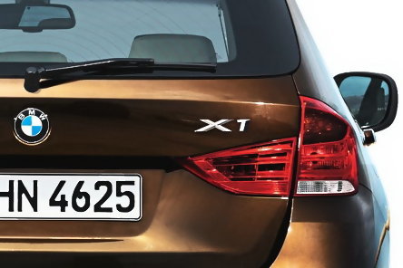 Noi imagini cu BMW X1