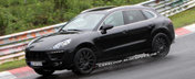 Noi imagini spion cu viitorul Porsche Macan, primele cadre cu interiorul