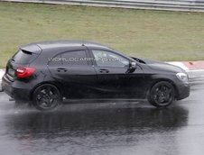 Noi imagini spion cu viitorul Mercedes A25 AMG